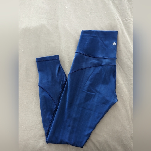 Lulu in movement legging - Picture 4 of 6